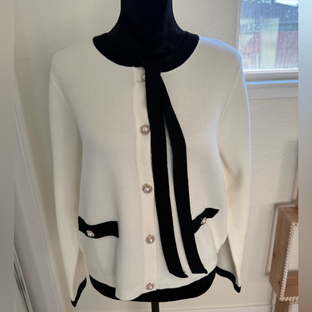 Adrianna Papell Black White Cardigan Pearl Button Bow Detail Chic Sweater